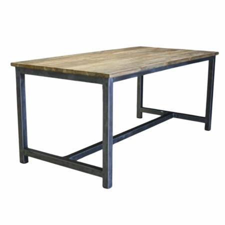 industriële teaktafel met stalen onderstel