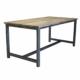 industriële teaktafel met stalen onderstel