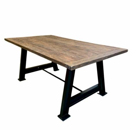 robuuste teaktafel met stalen frame