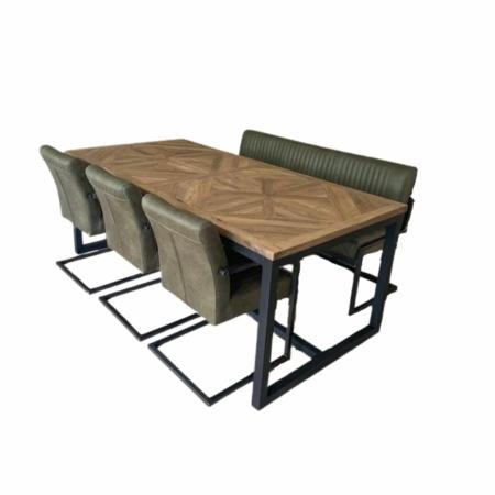 tafel met mozaiek blad gemaakt van teakhout