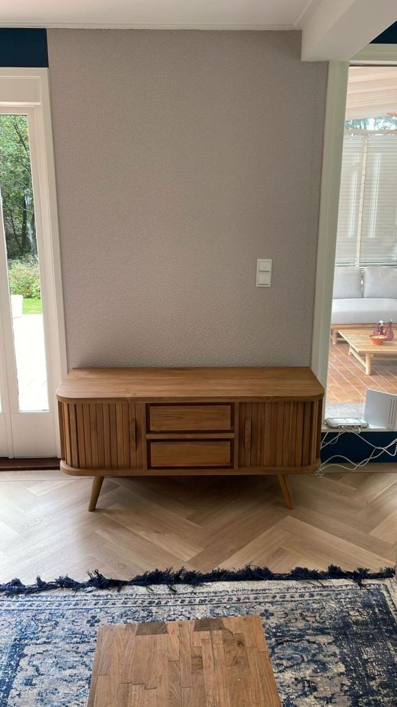 Maatwerk-tv-meubel-130cm-en-extra-lade