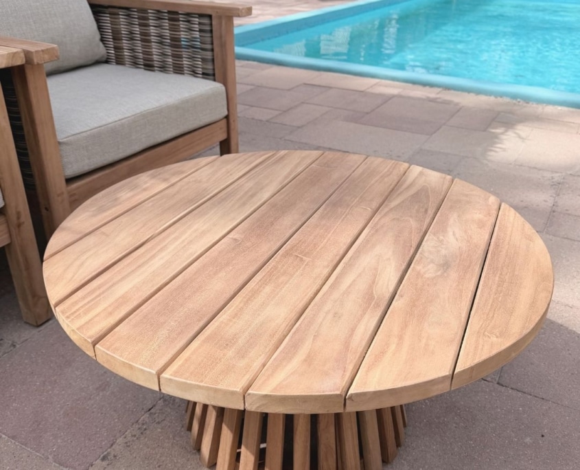 teakhouten-lounge-set-3 Ronde teakhouten salontafel voor loungeset – massief teak buitentafel