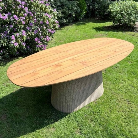 Luxe Deens ovale tuintafel Ubud Column voor tuin en terras