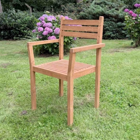 Teakhouten tuinstoel met armleuningen van massief teak - IndoTeak